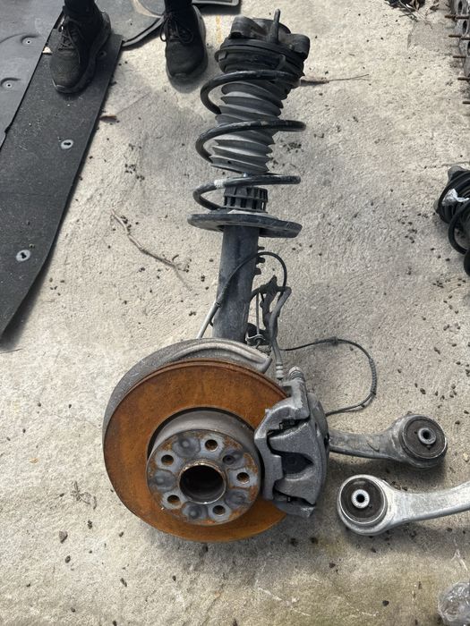 Шенкели главини носачи бмв г20 г21 г22 г26 bmw g20 g21 g22 g2 окачване