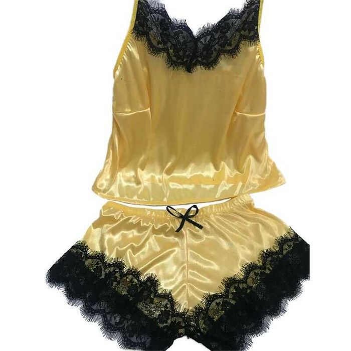 Елегантна дамска пижама