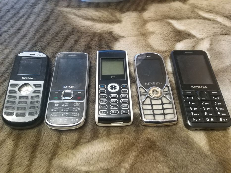 Телефон на запчасти