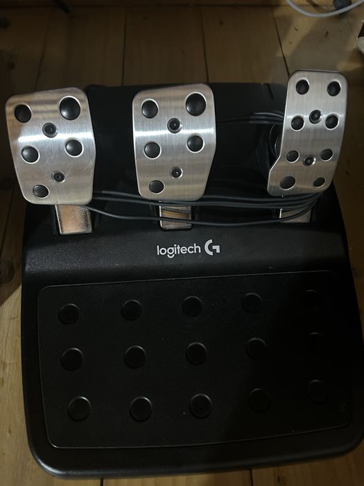 Vand volan logitech g29