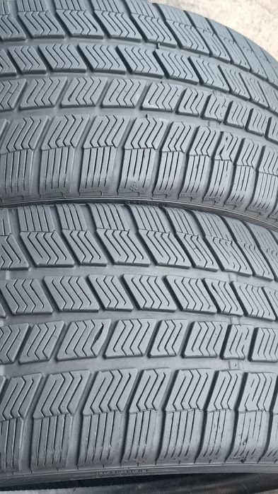 245/45/18 Barum .
