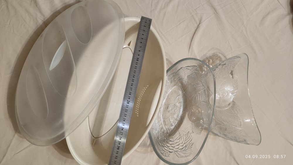 Продам посуду вазы и хлебницу