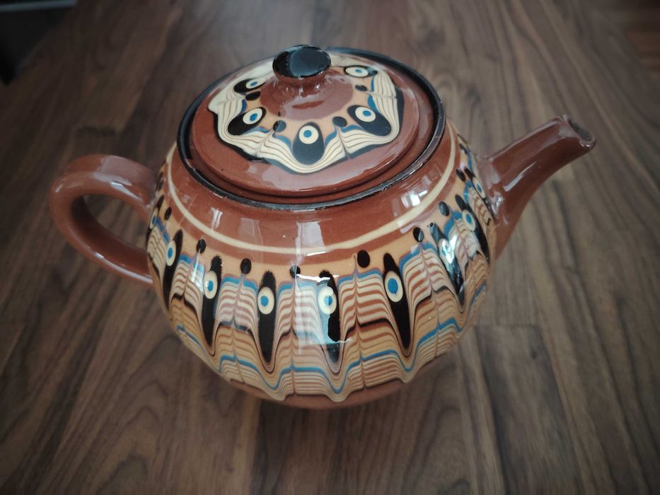 Чайник троянска керамика