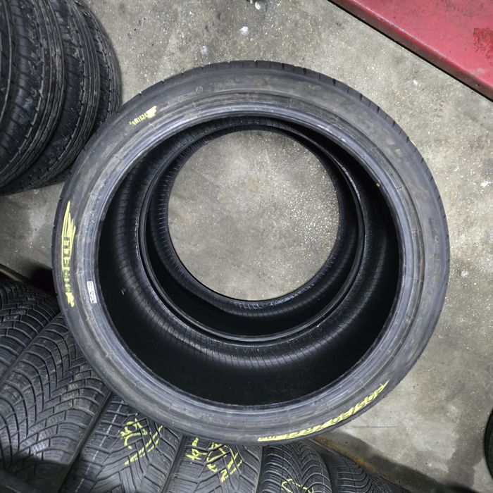 2x 305/30/21 VARA PIRELLI 2024 Stare excelentă