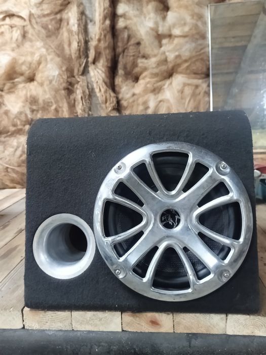 Продам сабвуфер 25000