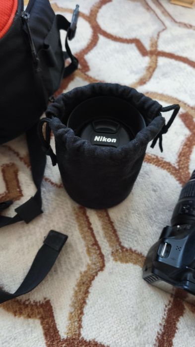 Nikon D3200 + obiectiv 18-55 + obiective prime 50mm + flash sigma