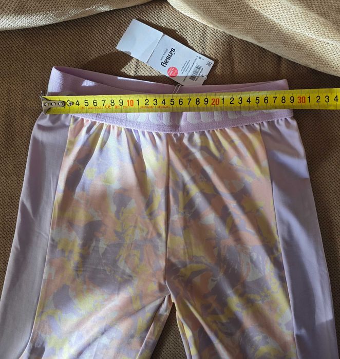 Colanți sport fată Sinsay NOI cu etichetă, mărimea 152 / 11-12 ani 12 ani / 146-152 cm·Nou cu etichetă
