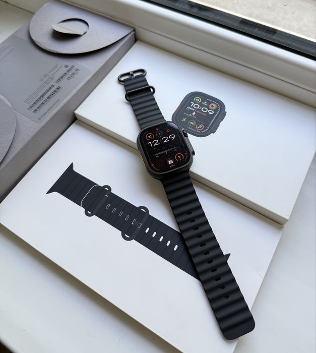 Apple iWatch Ultra 2 Black Titatinum 49mm 100%