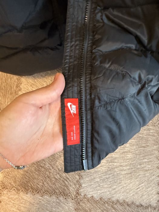 куртка Nike женская