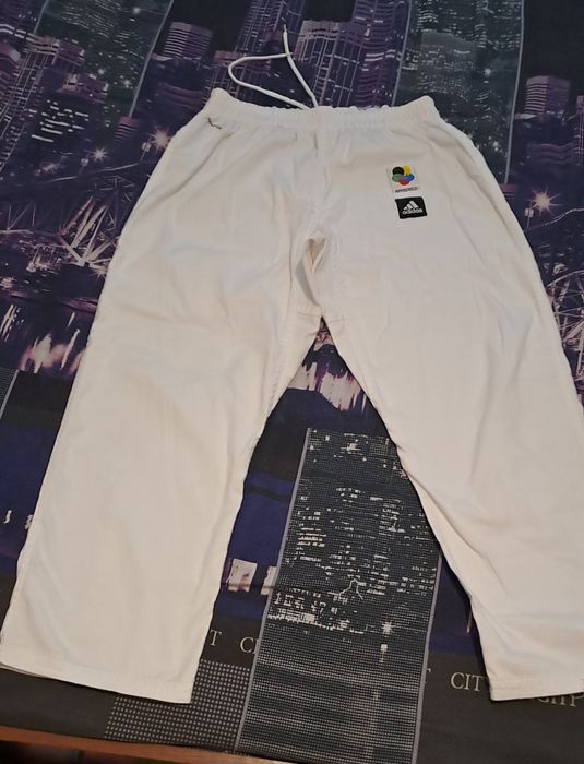 Продам кимоно карате wkf