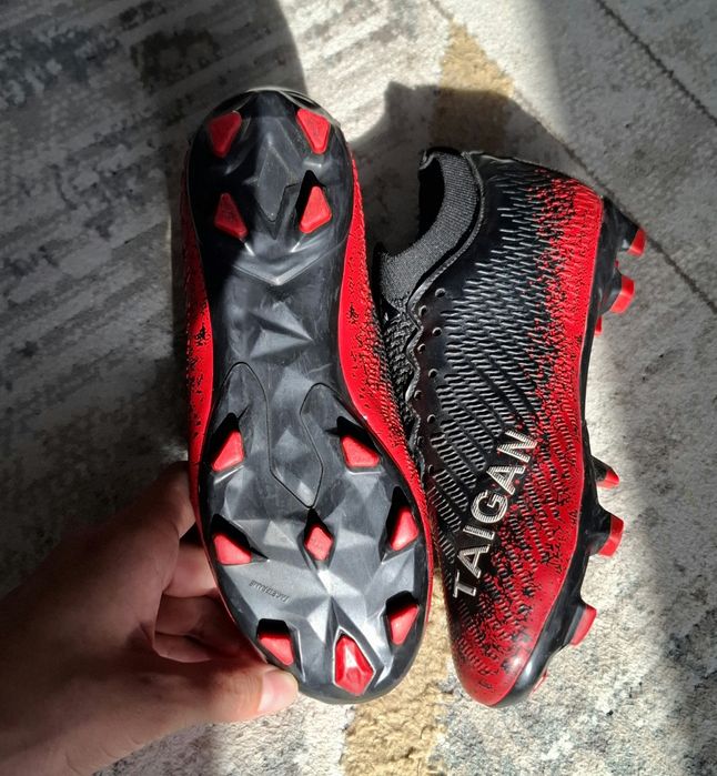 Бутсы фирмы:TAIGAN