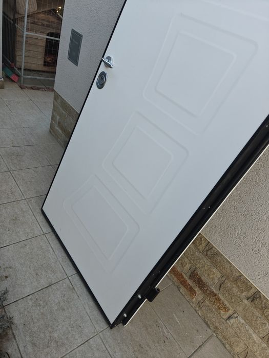 Входна врата 90/200