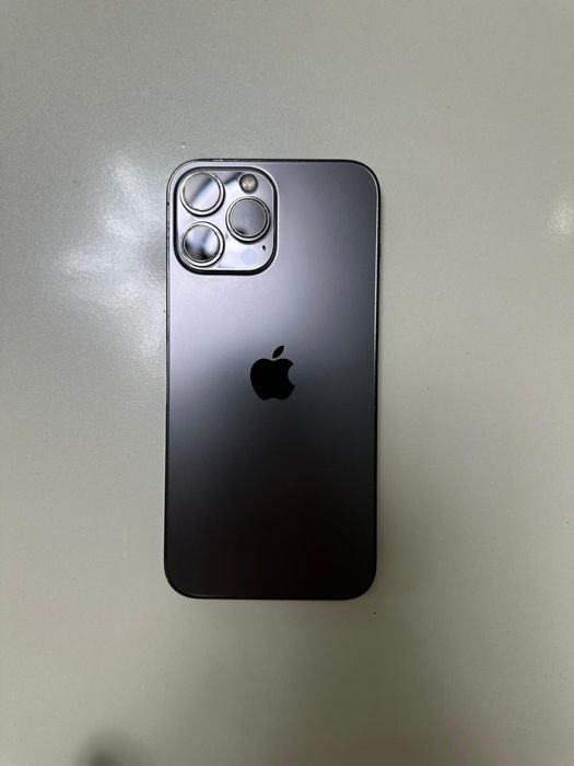 Vand  apple. 13 pro max