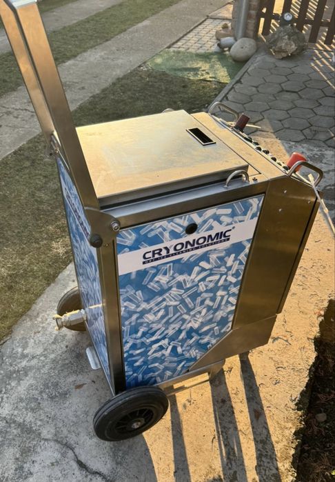 Aparat profesional de sablat cu gheata carbonica si nisip