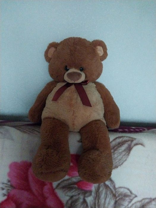 Плюшевый  мишка очень красивый