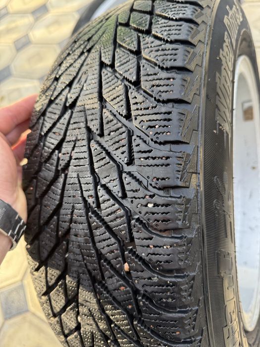 Продам диски с зимней резиной