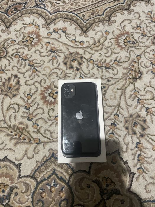 Айфон 11 продам идеал сост