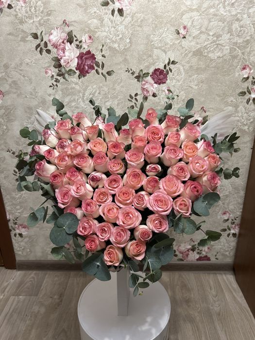 Цветы роза дамасская