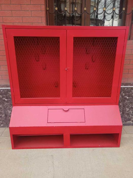 Шкафы -щиты пожарные.