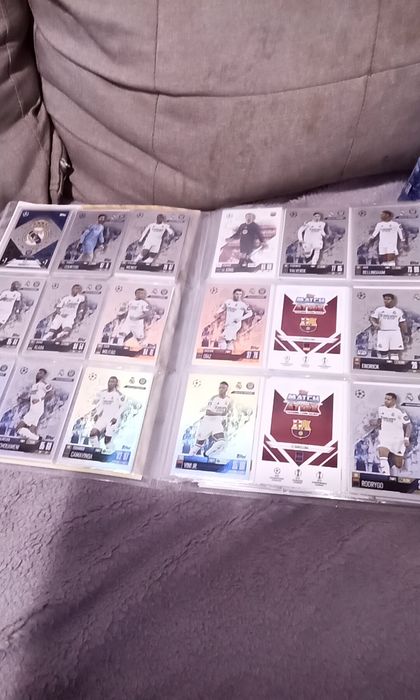 Vând album match attax 2024-2025