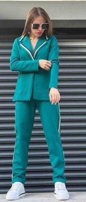 Женский костюм двойка