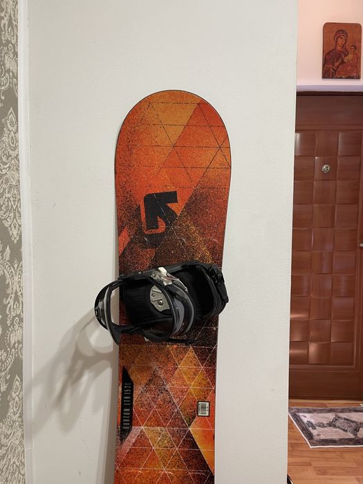 Placa snowboard 153 cm burton cu legaturi