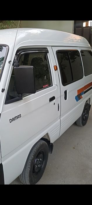 Damas yili 2021 narxi 7600$