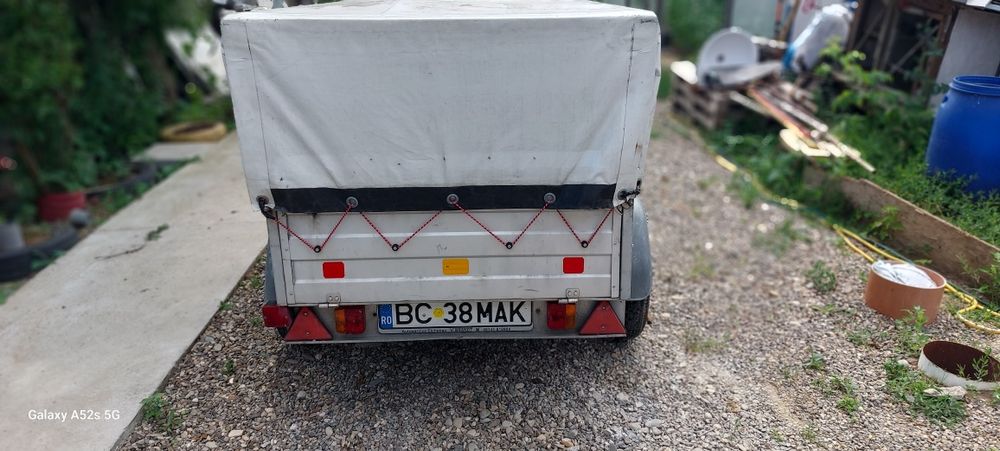 Vând remorca Stema !