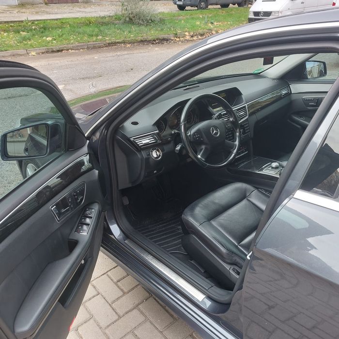 Mercedes Benz E350