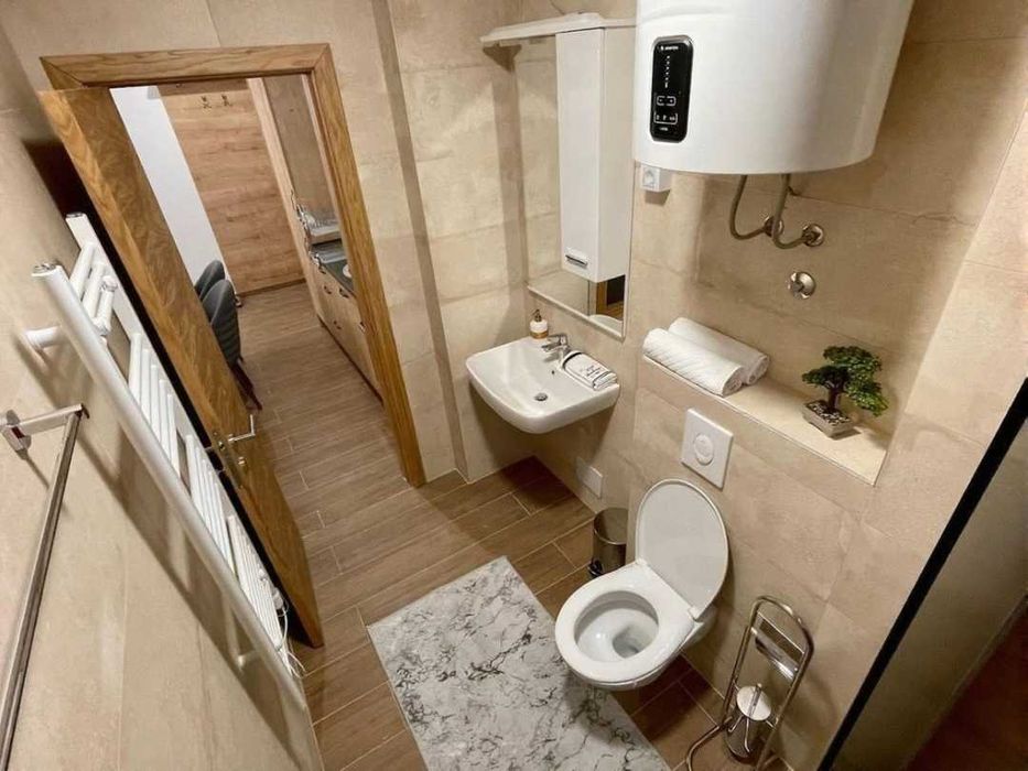 Дава се под наем Едностаен апартамент в Пловдив, Център - 40 кв.м за 248.88 € - Снимка #2