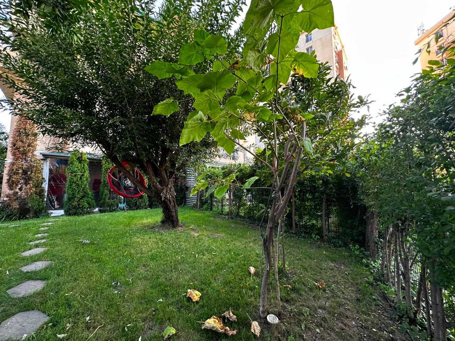 Apartament cu 340 mp de curte în Cosmopolis | Se simte ca o casă | Direct proprietar - 0% comision