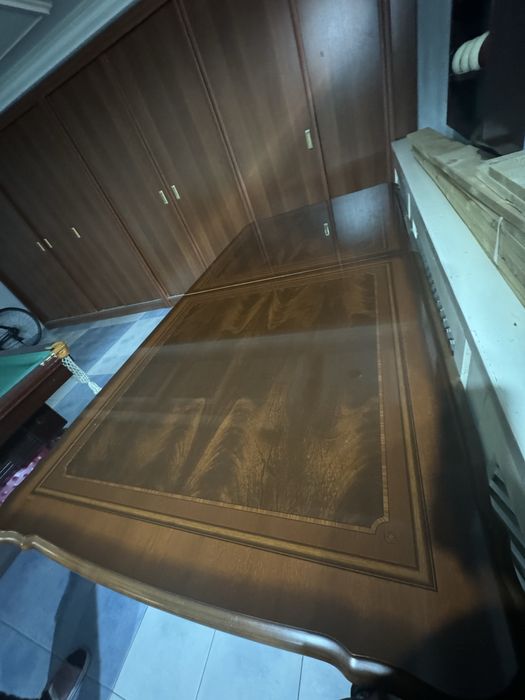 Стол на 12-18 персон из дорогих  пород дерева