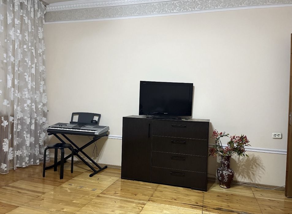 Своя 2х комнатная в Центре, с мебелью и техникой