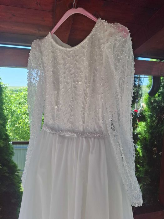Rochie mireasa purtată o singură dată