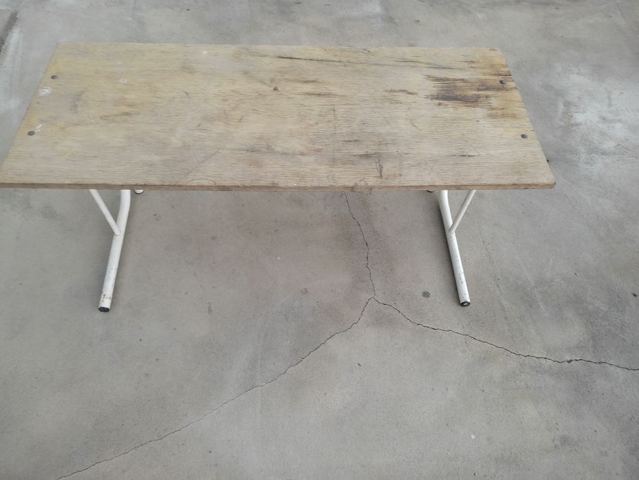 Парта для школьников