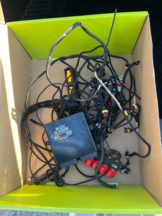 Газов инжекцион за 8 цилиндъра