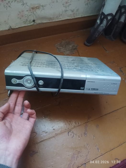 Продаю тюнер состояние б/у