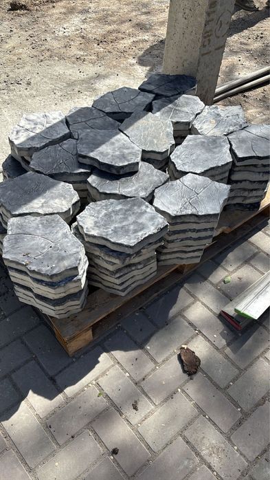 Брусчатка новая.