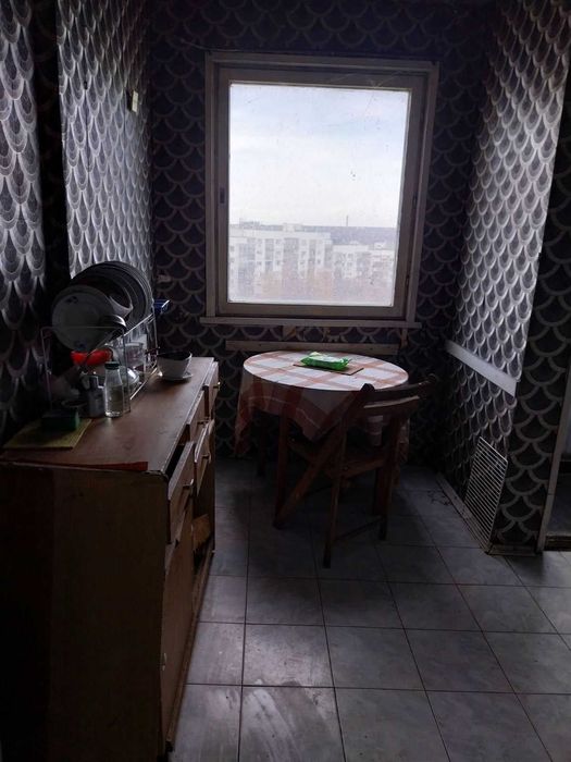 Продава се Тристаен апартамент в Плевен, Дружба 4 - 86 кв.м за 1012 €/кв.м - Снимка #4