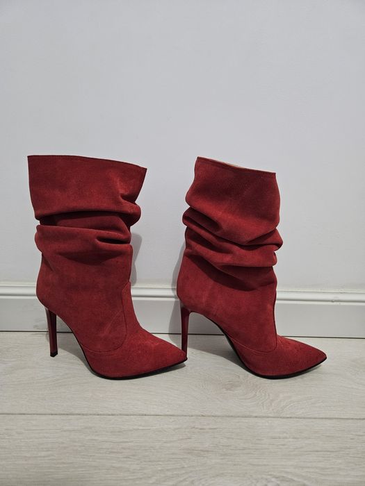 Botine rosii piele intoarsa, 36