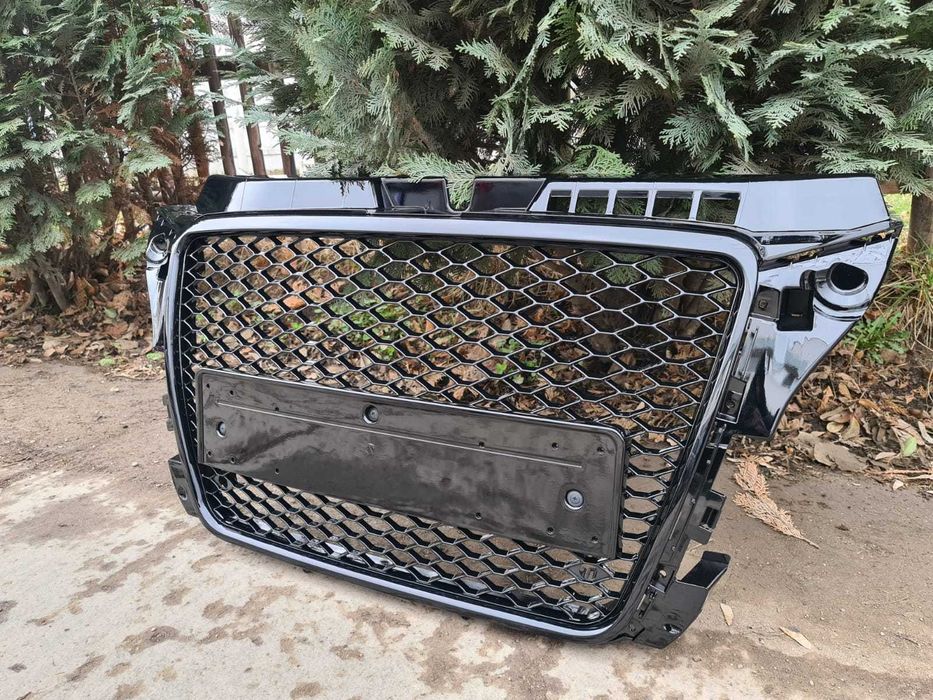 Grila RS pentru Audi A3 8P Facelift 2007-2012 RS3 Design Negru Lucios