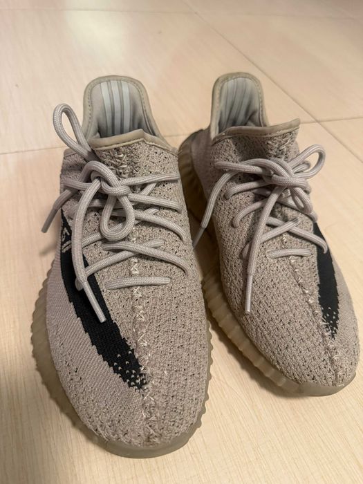 Adidas Yeezy Boost 350 V2 "Beluga 2.0"