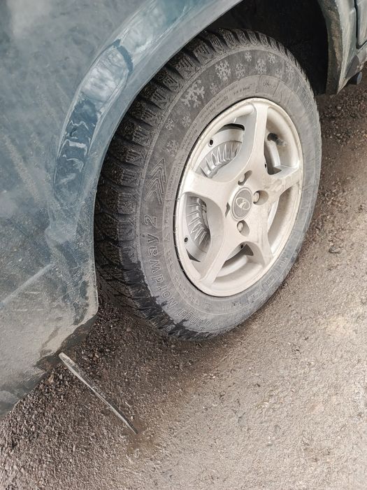 Диски с резиной на ваз