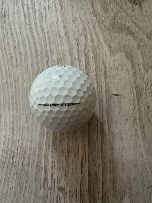 Мяч для гольфа Titleist