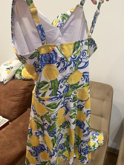 Дамски бански на лимони