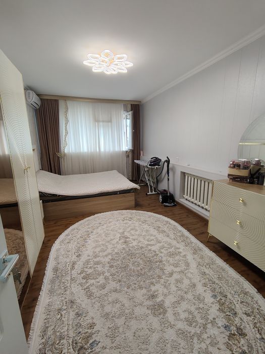 Продается 4 комнатная квартира