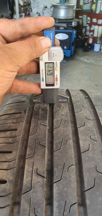 Гуми 2бр 215/55/16 - 1бр- 99лв