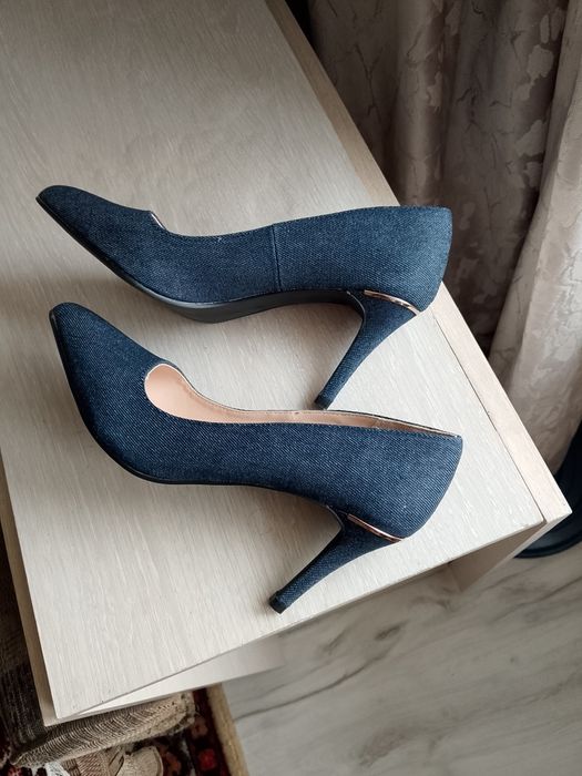 Продам туфли женские.