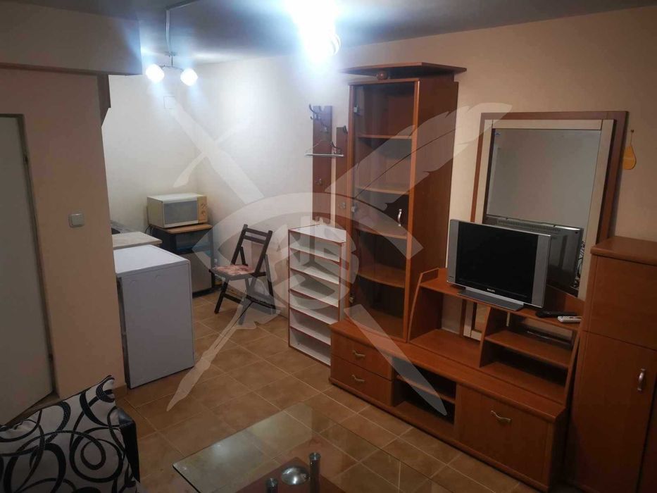 Дава се под наем Едностаен апартамент в Варна, Цветен квартал - 23 кв.м за 200 € - Снимка #2