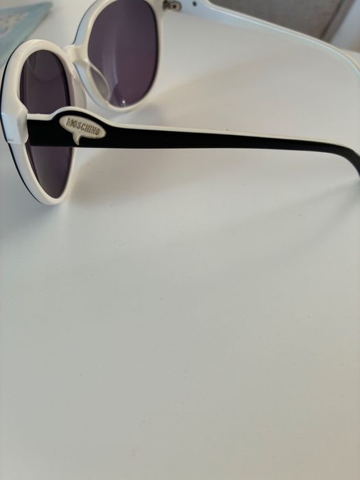 Слънчеви очилa Moschino
